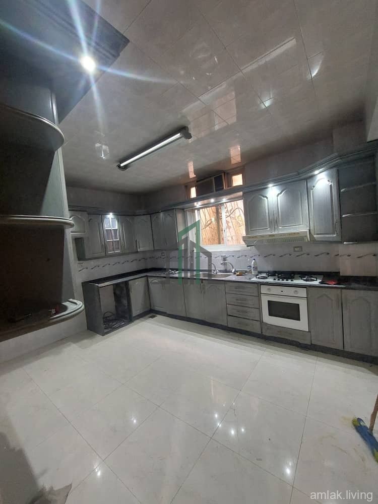 للإيجار 🌹 شقه بصلاح الدين