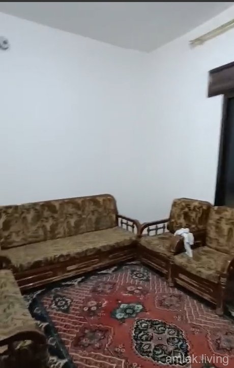 طابق تالت للبيع مؤلف من اربع غرف ومنافع