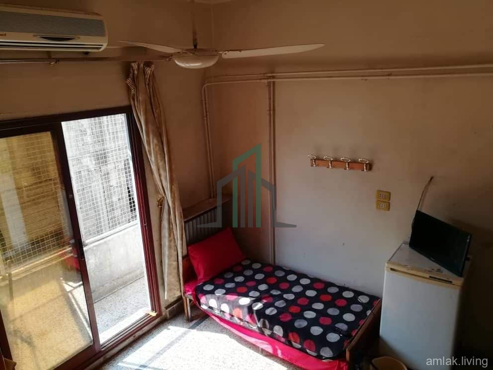 فندق في الحريقة للبيع