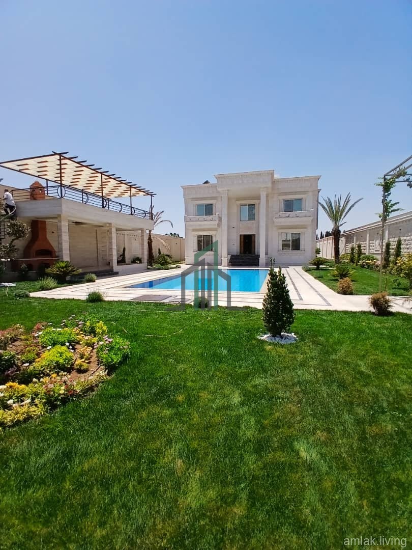 للبيع مزرعة ملكية على طريق المطار العرض(503)