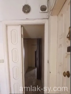 للبيع شقة ببيلا بالسوق الشرائي جنب حديقة خالد بن الوليد طابق تاني العرض(513) (تم البيع)