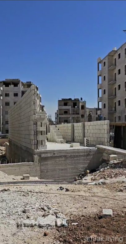 للبيع محل ع شارعين بناء جديد