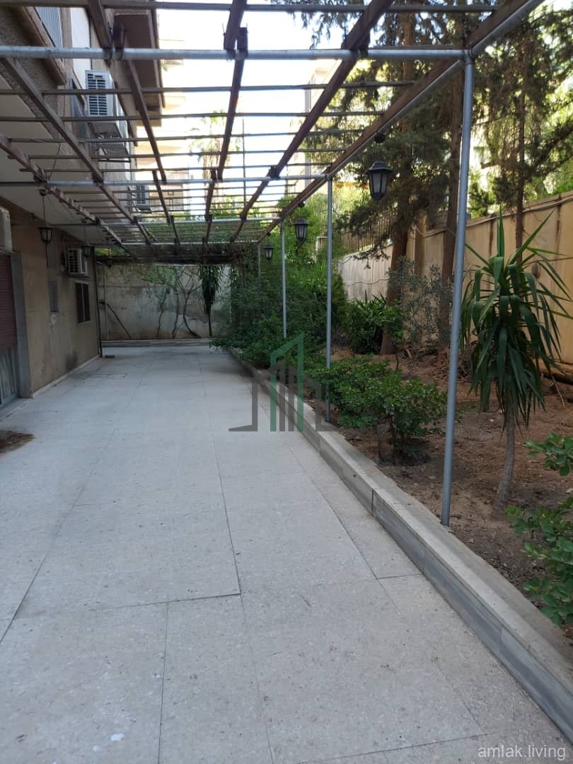 شقة في المالكي للبيع