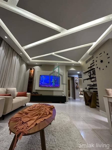 للبيع شقة بالتنظيم بعرق سوسة