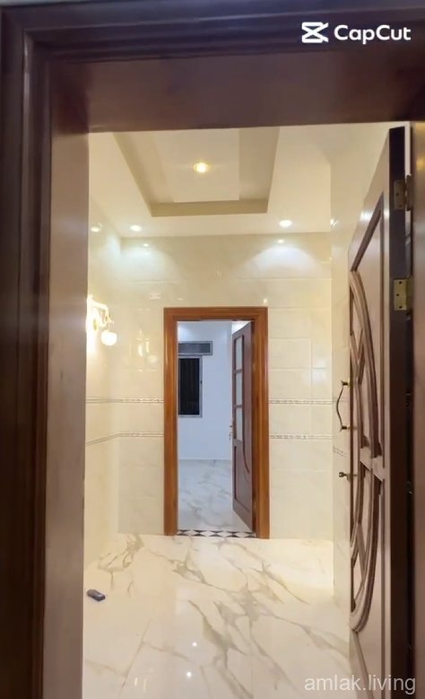 للبيع شقة طابق ثاني 5غرف حرات