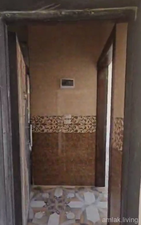 شقة 90م اربع غرف ومنافع قرب دوار المحراب للبيع