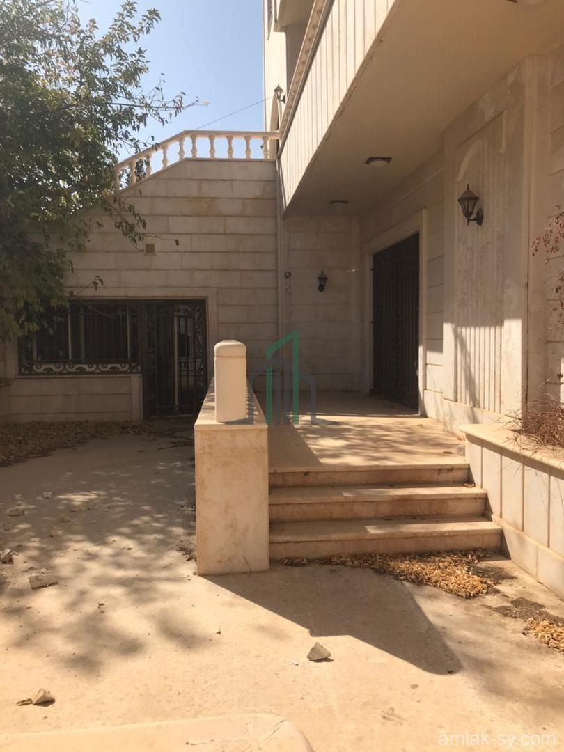 فيلا 600م منفردة في قرى الشام (الاسد) سابقا للبيع