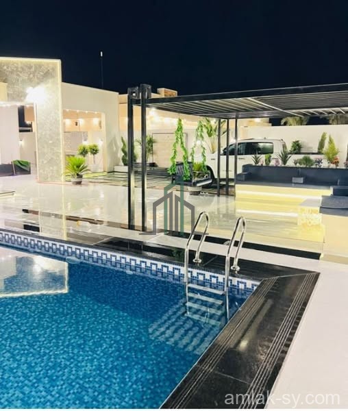 للبيع مزرعة بالغوطة الشرقية 850متر