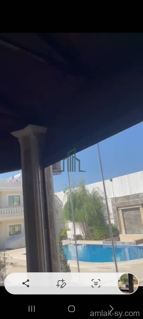 للبيع فيلا 1000متر حي صحنايا عند جامع الوهاب