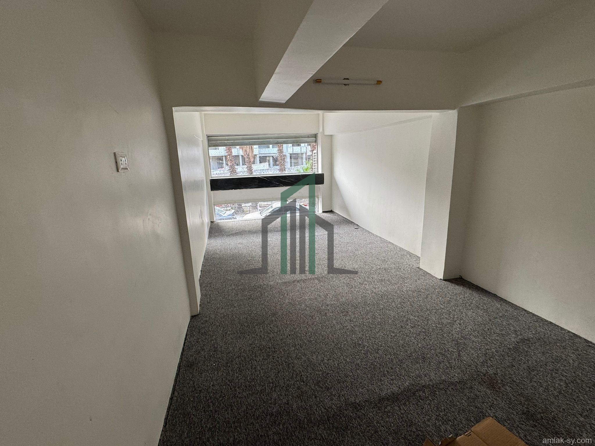 للبيع محل 25 متر مربع في حي البرامكة