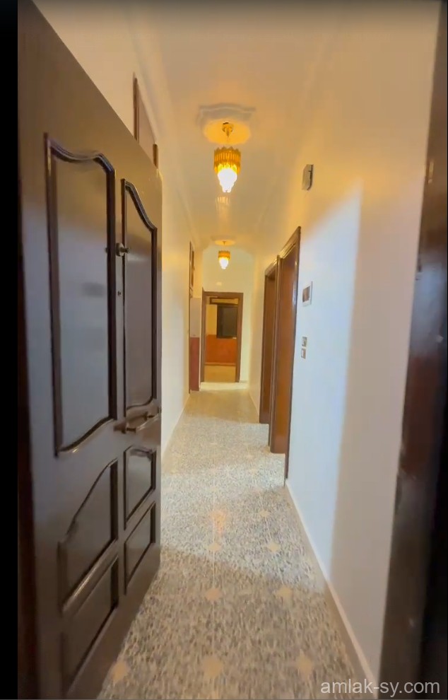 شقة اربع غرف حرات في حي الظبيط للبيع - مكتب السلام العقاري