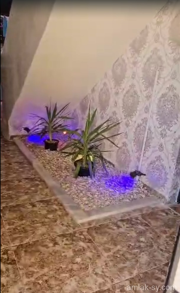 مزرعة 3غرف ومنافع جاهزة للسكن للبيع - مكتب السلام العقاري