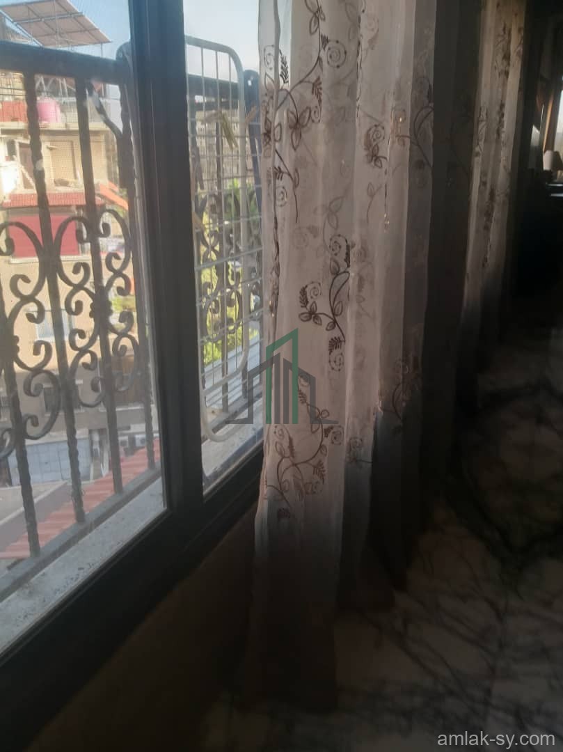 للبيع شقة 3غرف وصالون 160متر بحي المزرعة