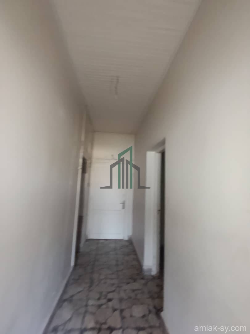 للبيع شقة 3غرف وصالون