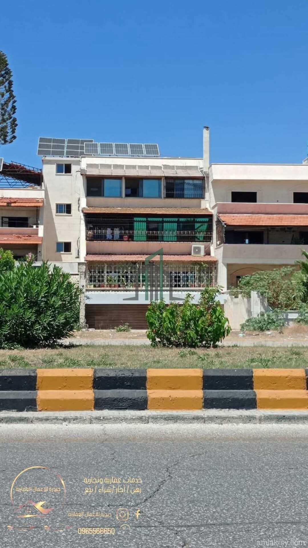 منزل 220م في المشروع العاشر باللاذقية للبيع مع العفش