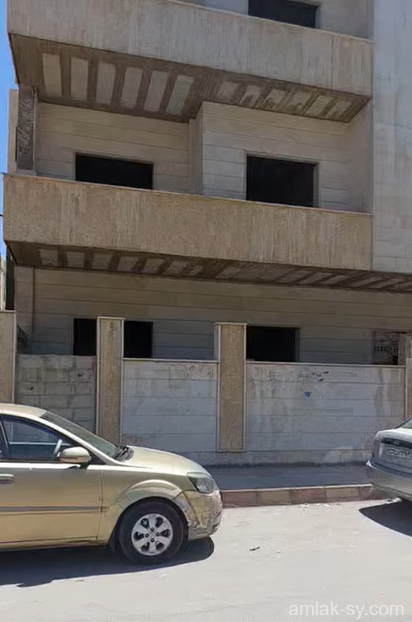 شقة 160م عضم في جديدة عرطوز للبيع