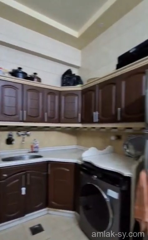 للبيع شقة غرفتين وصالون بتنظيم الاندلس العرض (575)