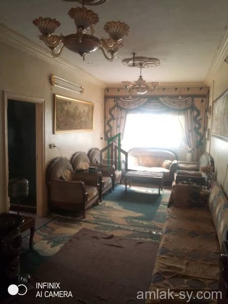 شقه 100م طابق 2 في الجميزة للبيع