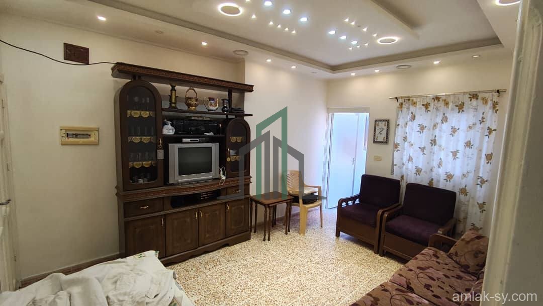 شقة 60م في شارع ميسلون للبيع