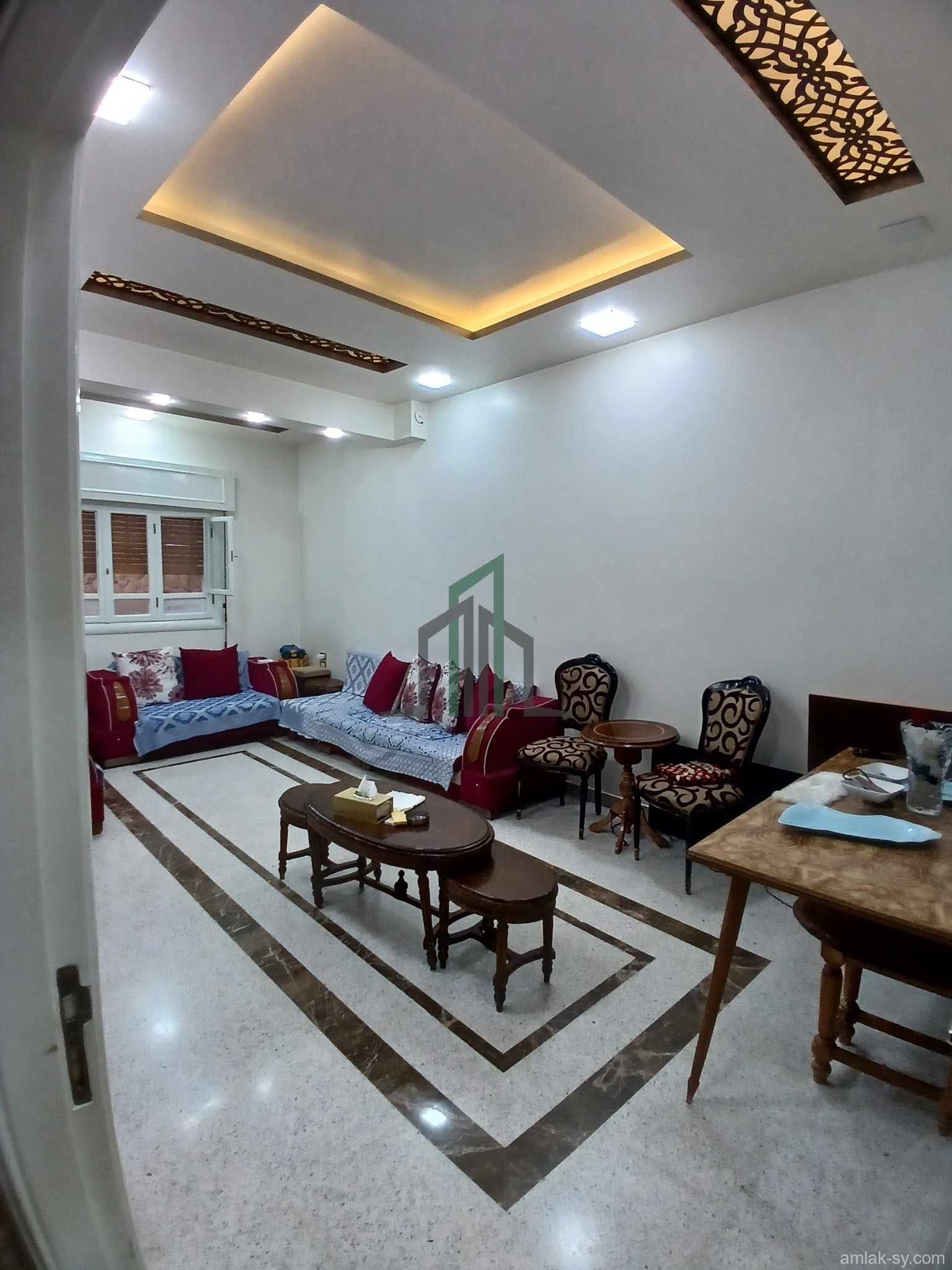 شقة ارضية 180م في حي التعاونية للبيع