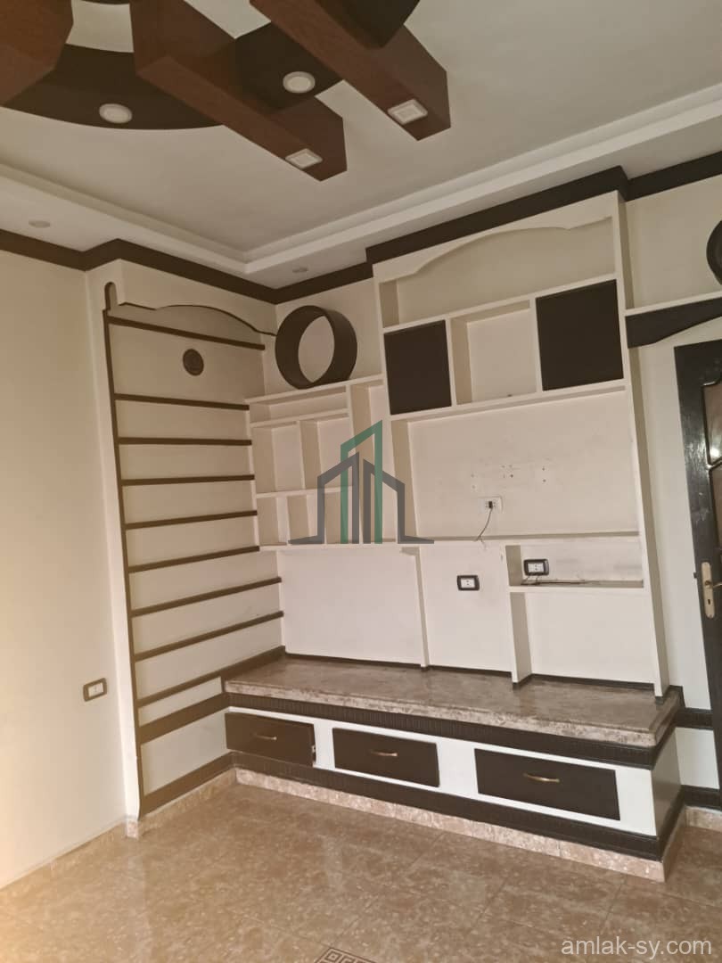 شقة غرفتين وصالون طابق اول في حي الورود للايجار