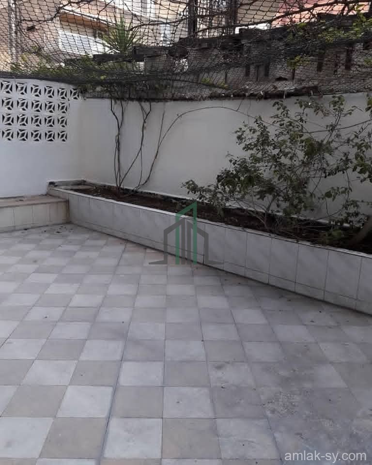 شقة 138م خلف مركز الطحان لغسيل الكلى في الميدان للبيع