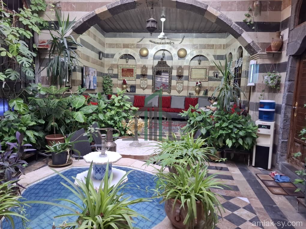 بيت عربي 200م في الشاغور للبيع