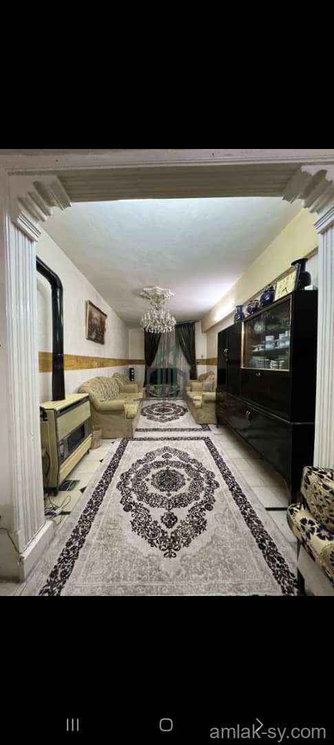 قبو ضاوي 70م بشبابيك عالشارع العام بالجسر الابيض للبيع