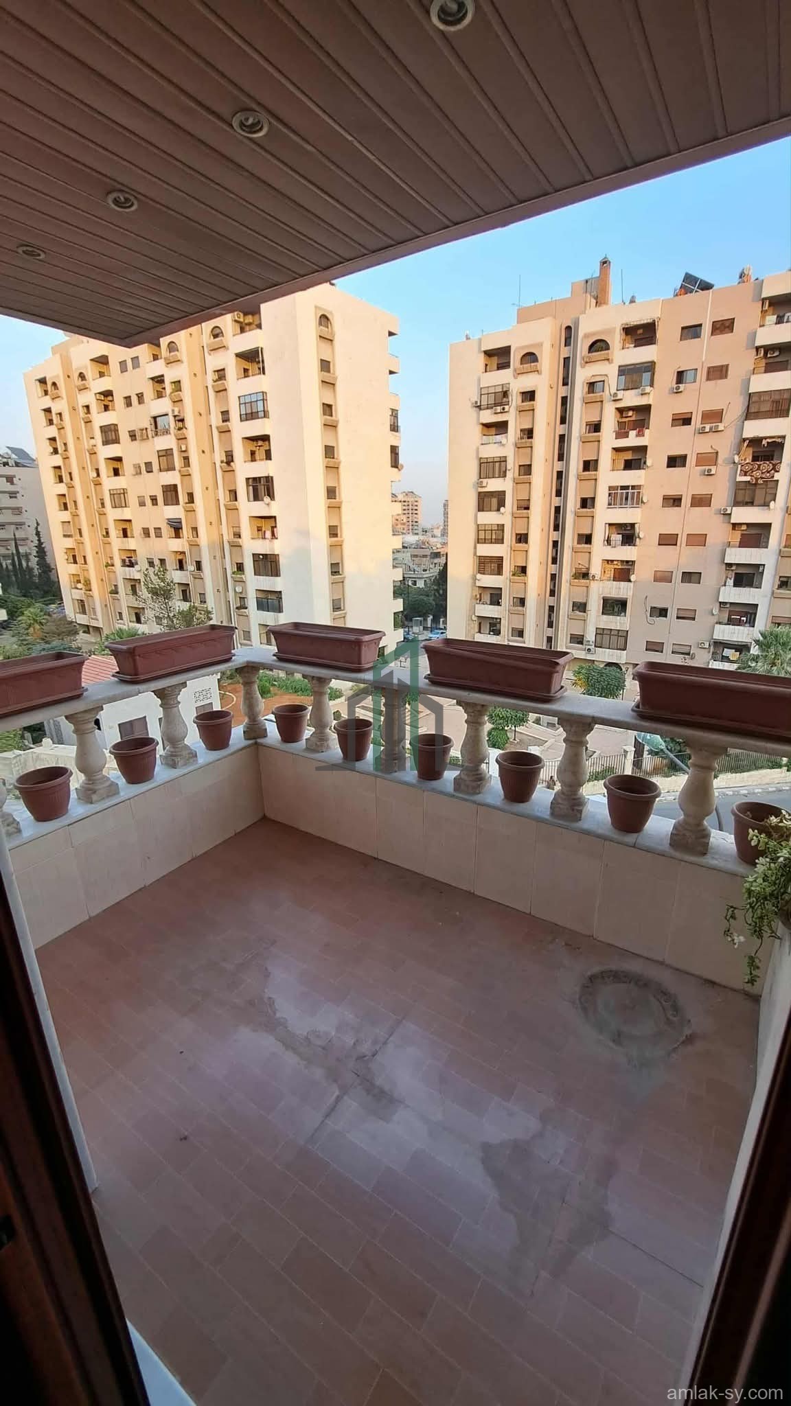 شقة شرقية غربية للأجار في برزة مساحة 100 م