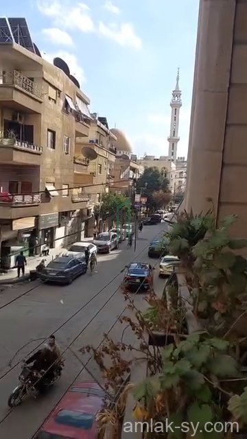 شقة 210م في موقع مميز في جديدة عرطوز للبيع