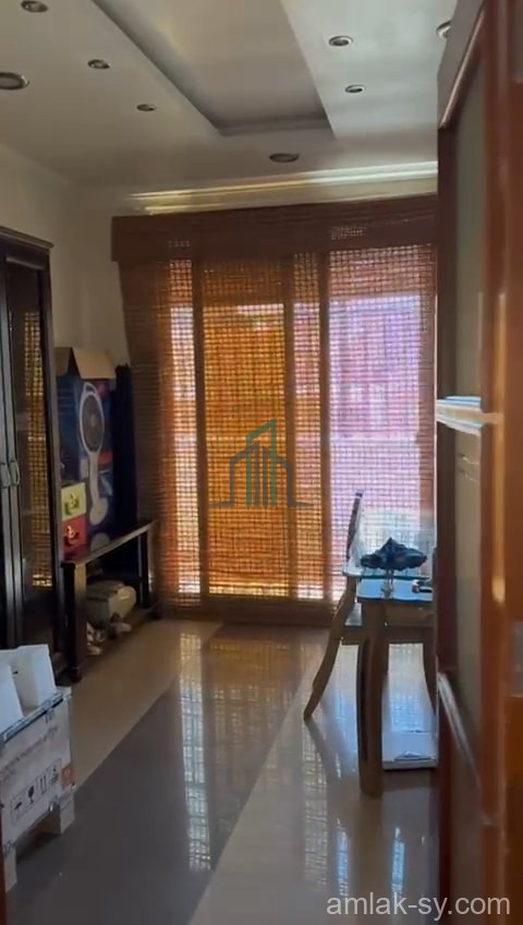 شقة للإيجار 130 م قبلية غربية في المالكي جادة البزم جانب مطعم الفاروق