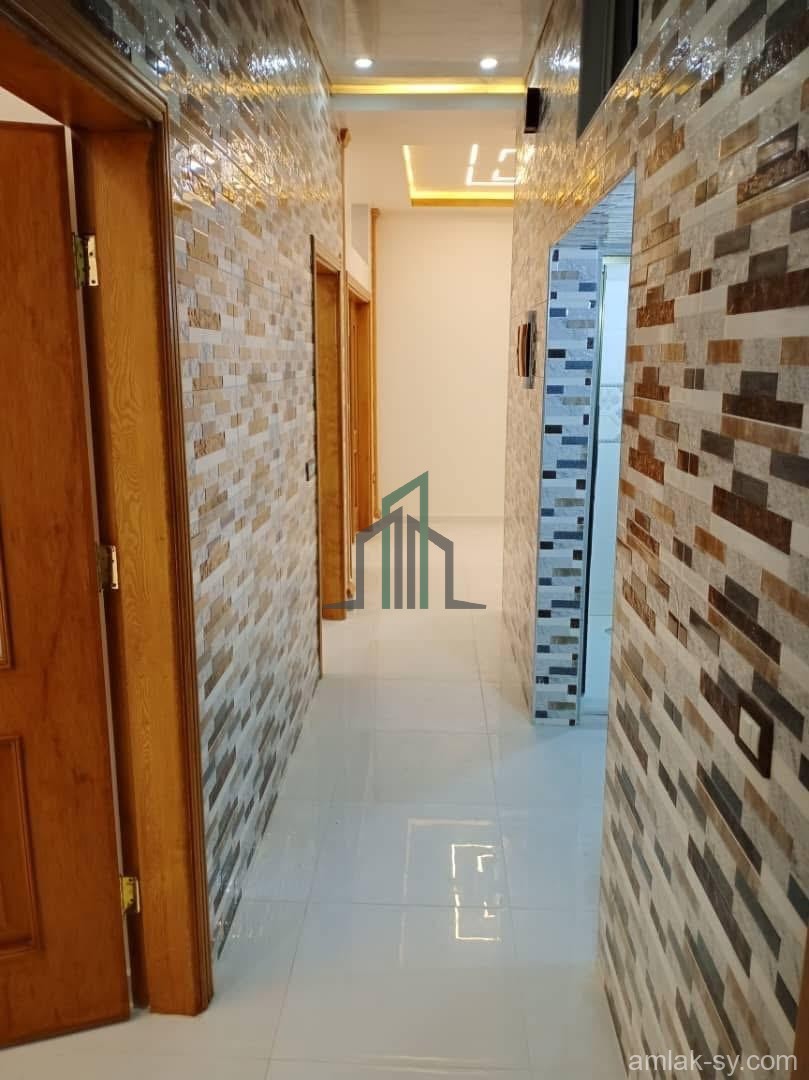 شقة للبيع 90 م ببيت سحم نسق تاني عن الشارع العام