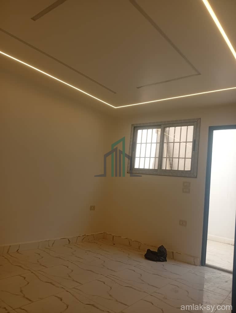 شقة 110م قرب جامع القزاز في مسبق الصنع للبيع