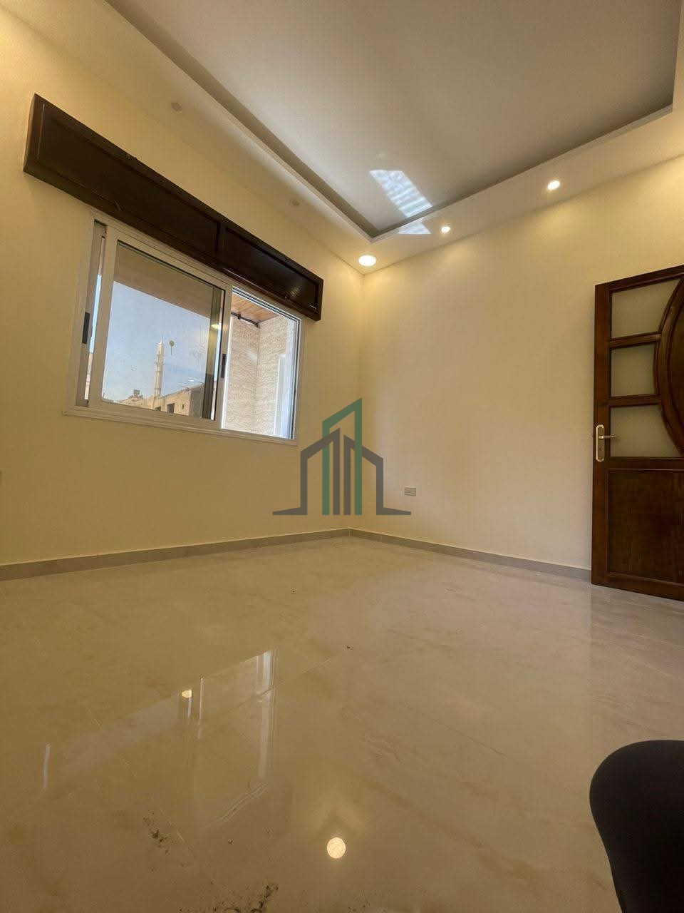 شقة للبيع 95 م _ قدسيا ساحة كوران