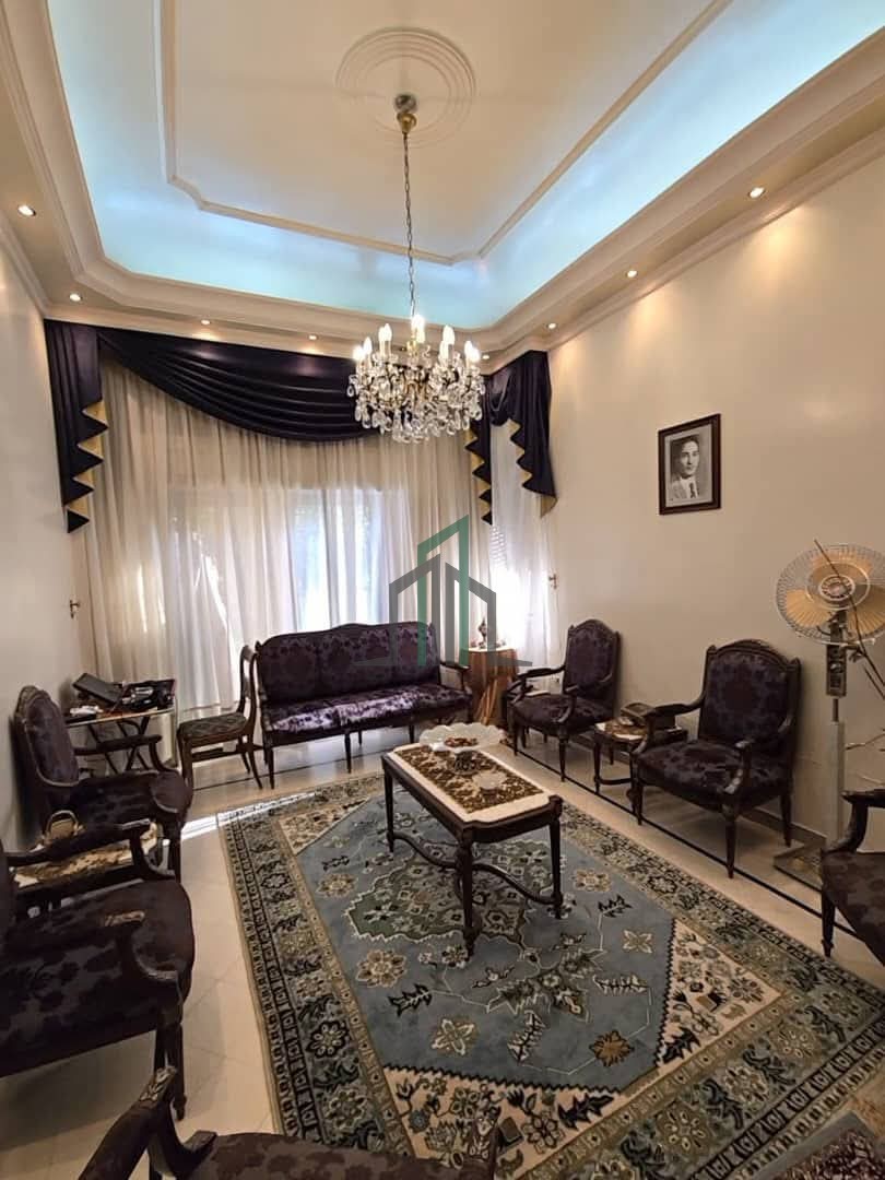 شقة للبيع 185 م قبلية شرقية شمالية- دمشق الجسر الأبيض بالقرب من معهد أسس