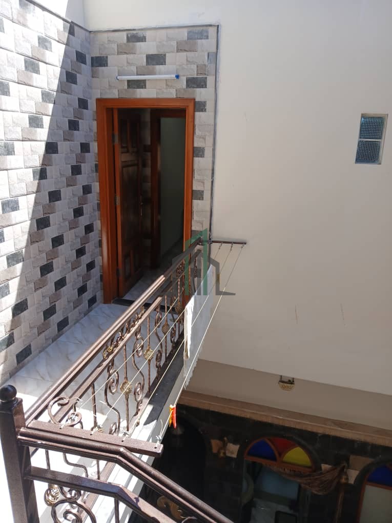 منزل عربي فرنجي 80 م- دمشق باب مصلى خلف مجمع ابن عساكر